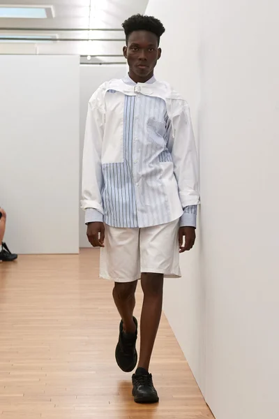 Look 29